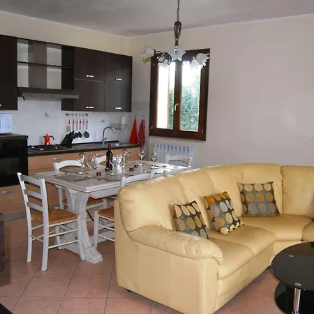Casa Kennedy Assisi Views, 2 Baths & Easy Parking * 阿西西