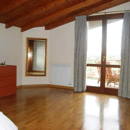 Casa Kennedy Assisi Views, 2 Baths & Easy Parking Apartmán Assisi