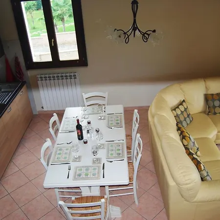 Casa Kennedy Assisi Views, 2 Baths & Easy Parking