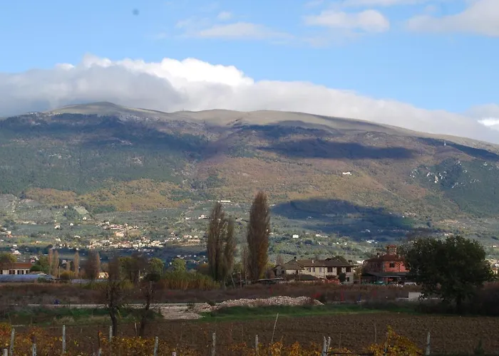 Casa Kennedy Assisi Views, 2 Baths & Easy Parking *