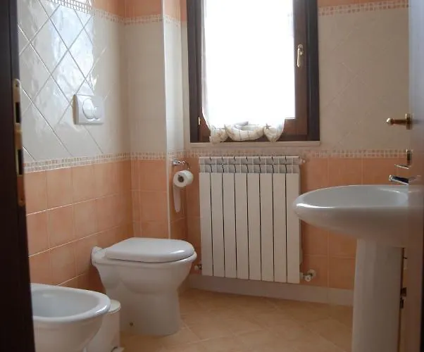 Casa Kennedy Assisi Views, 2 Baths & Easy Parking شقة *