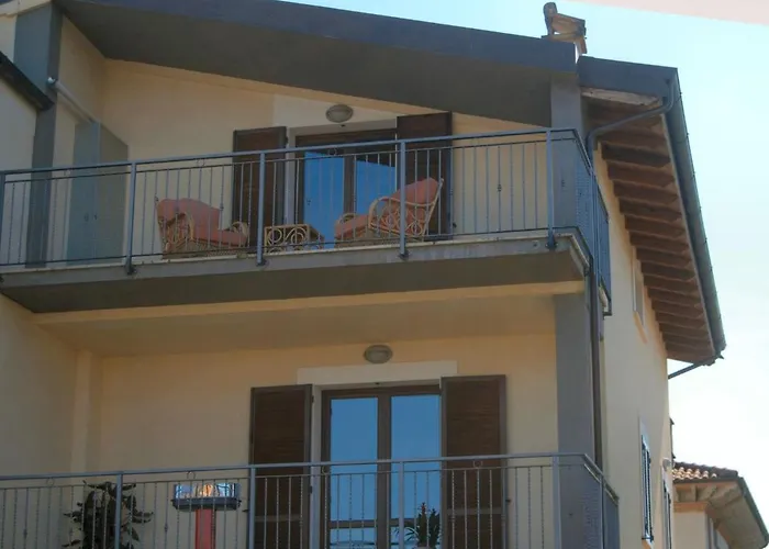 Casa Kennedy Assisi Views, 2 Baths & Easy Parking شقة أسيسي